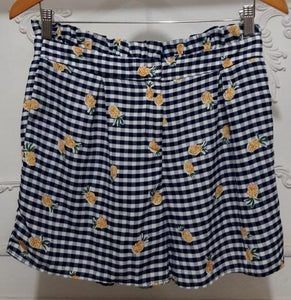 185677 Short Dama
